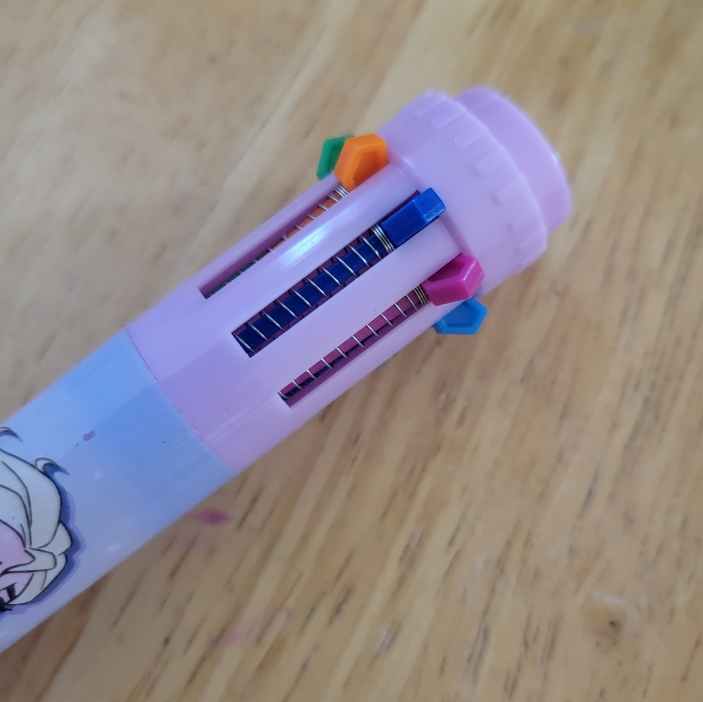 Elsa Pen